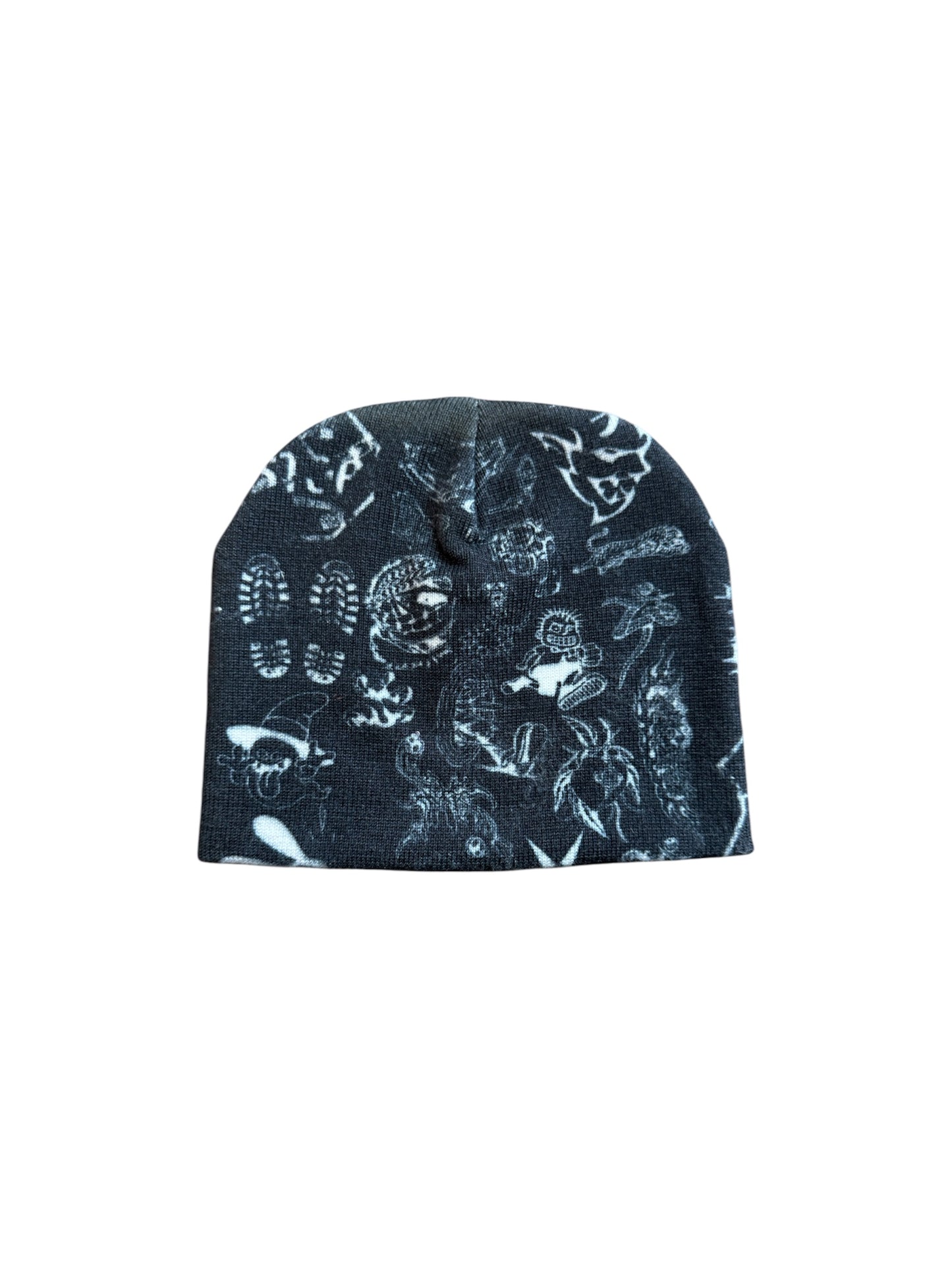 BLACK “NO PEACE” BEANIE
